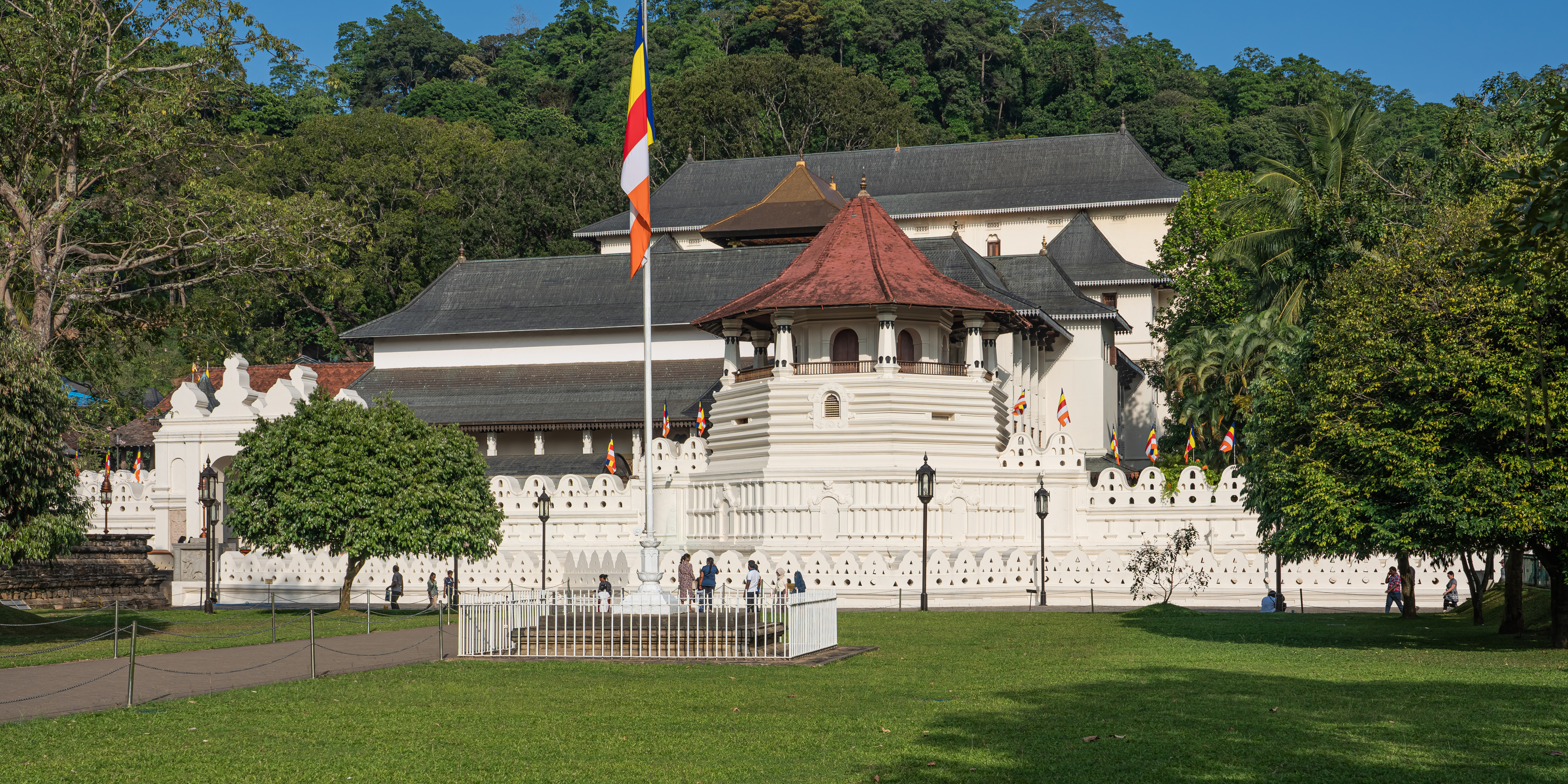 /kandy-1.jpg